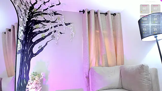 Snapshot of Miranda_doll_ chatting on 02-04-26, 12:33 Miranda doll online show from 02-04-26, 12:33