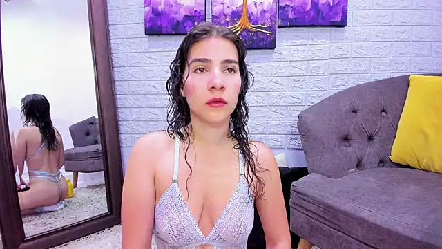 Snapshot of Miranda_doll_ chatting on 04-01-26, 12:17 Miranda doll online show from 04-01-26, 12:17