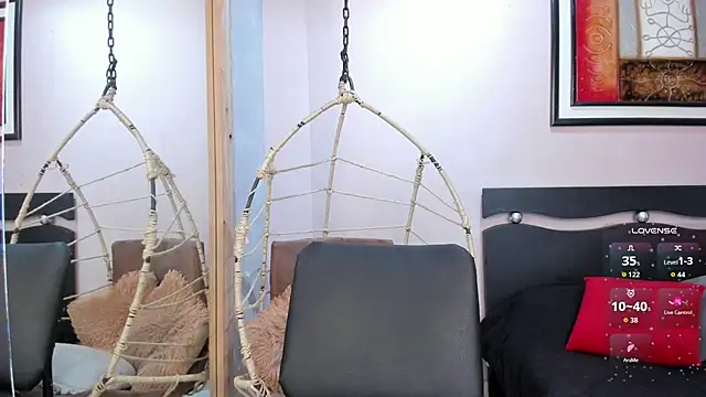 Snapshot of Miranda_doll_ chatting on 04-20-26, 12:08 Miranda doll online show from 04-20-26, 12:08