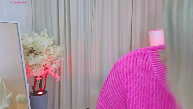 Snapshot of JessRosen chatting on 12-20-25, 03:24 JessRosen online show from 12-20-25, 03:24