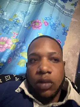 Snapshot of Badbob33 chatting on 03-22-26, 08:34 Badbob33 online show from 03-22-26, 08:34