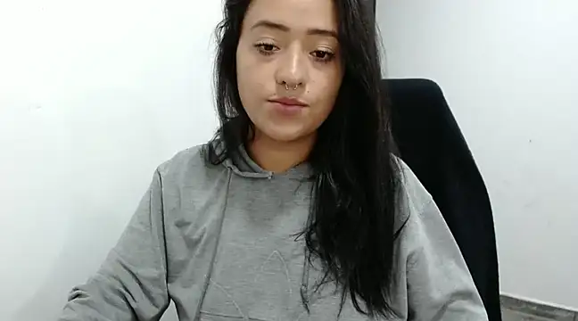 jjulietha95 online show from 01-23-25, 05:24