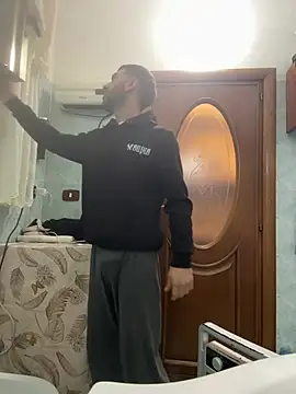 Enzoblood1 online show from 01-13-26, 04:01