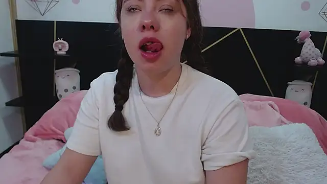 Snapshot of DanniAbbey chatting on 02-07-25, 02:37 DanniAbbey online show from 02-07-25, 02:37