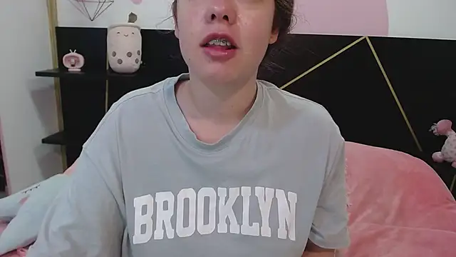 Snapshot of DanniAbbey chatting on 02-15-25, 05:39 DanniAbbey online show from 02-15-25, 05:39