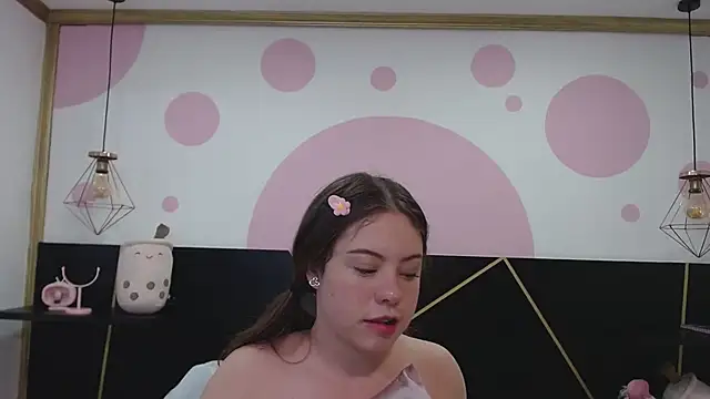 Snapshot of DanniAbbey chatting on 02-18-25, 05:31 DanniAbbey online show from 02-18-25, 05:31