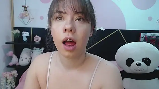 Snapshot of DanniAbbey chatting on 09-27-25, 11:48 DanniAbbey online show from 09-27-25, 11:48