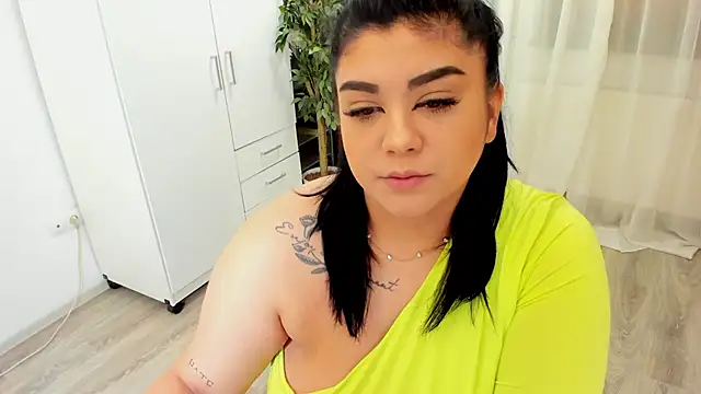 Snapshot of SpiceCarla chatting on 01-07-25, 07:28 SpiceCarla online show from 01-07-25, 07:28