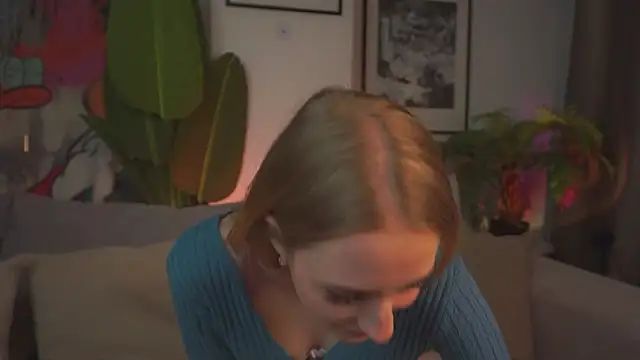 Snapshot of MickeyMyers chatting on 12-11-24, 05:37 MickeyMyers online show from 12-11-24, 05:37