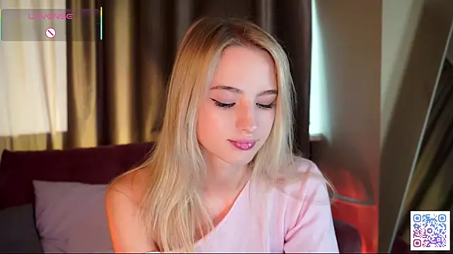 Snapshot of MickeyMyers chatting on 09-09-25, 11:43 MickeyMyers online show from 09-09-25, 11:43