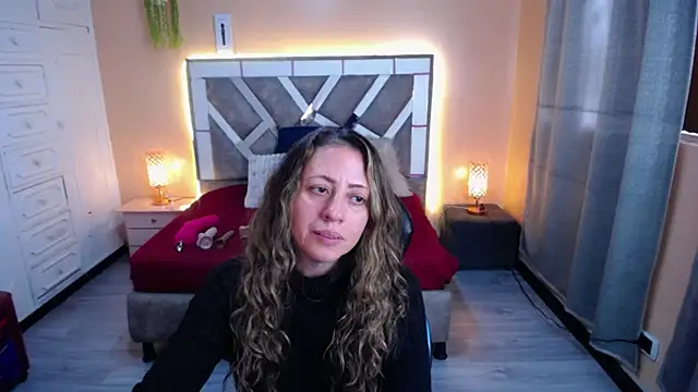 miss hanna07 online show from 02-24-25, 06:36