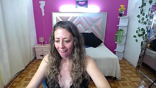 miss hanna07 online show from 03-08-25, 06:37