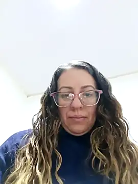 Snapshot of miss_hanna07 chatting on 04-21-26, 10:45 miss hanna07 online show from 04-21-26, 10:45