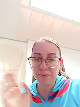 Snapshot of miss_hanna07 chatting on 04-24-26, 04:09 miss hanna07 online show from 04-24-26, 04:09