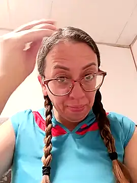 Snapshot of miss_hanna07 chatting on 04-25-26, 06:05 miss hanna07 online show from 04-25-26, 06:05