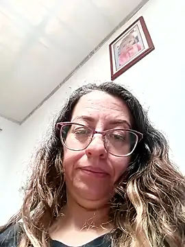 Snapshot of miss_hanna07 chatting on 04-30-26, 09:19 miss hanna07 online show from 04-30-26, 09:19