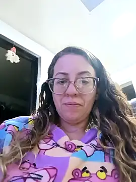 Snapshot of miss_hanna07 chatting on 05-06-26, 02:08 miss hanna07 online show from 05-06-26, 02:08