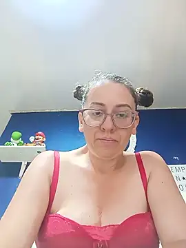 Snapshot of miss_hanna07 chatting on 05-19-26, 10:27 miss hanna07 online show from 05-19-26, 10:27