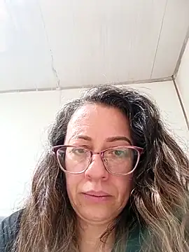 Snapshot of miss_hanna07 chatting on 05-28-26, 02:14 miss hanna07 online show from 05-28-26, 02:14