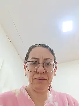 Snapshot of miss_hanna07 chatting on 06-03-26, 12:30 miss hanna07 online show from 06-03-26, 12:30