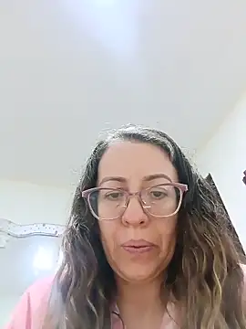 Snapshot of miss_hanna07 chatting on 06-05-26, 11:43 miss hanna07 online show from 06-05-26, 11:43