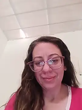 Snapshot of miss_hanna07 chatting on 06-17-26, 01:01 miss hanna07 online show from 06-17-26, 01:01