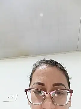 Snapshot of miss_hanna07 chatting on 06-23-26, 01:09 miss hanna07 online show from 06-23-26, 01:09