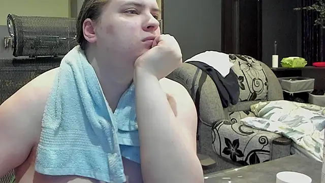 1lindsey1 online show from 02-13-25, 05:54