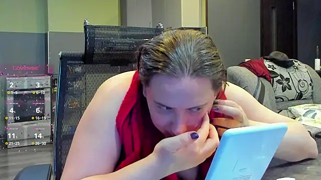 1lindsey1 online show from 10-24-25, 06:37