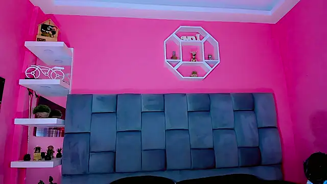 Saamanthaa11 online show from 04-01-26, 05:19