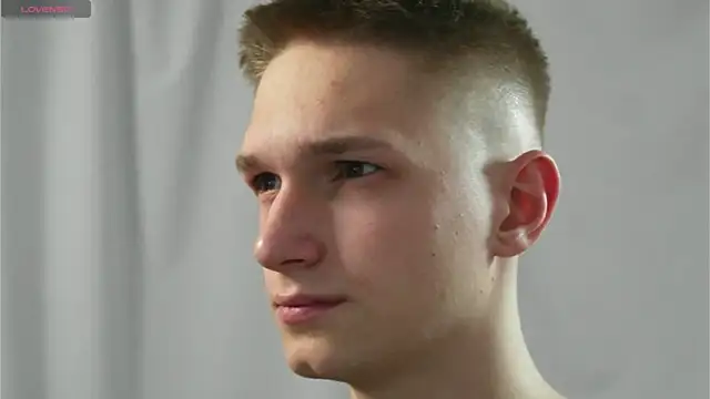 dustyn fox online show from 01-10-25, 02:02