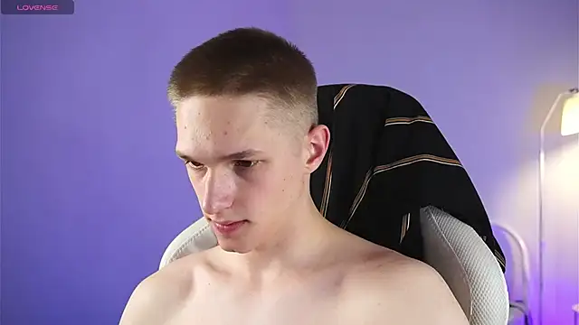 dustyn fox online show from 03-16-25, 06:34