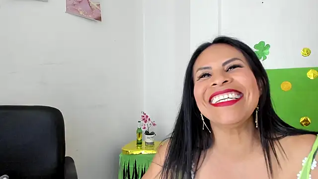 Anthonelaa   online show from 03-16-26, 07:51