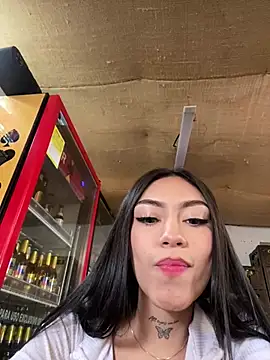 Effy Bonny online show from 01-25-25, 08:00