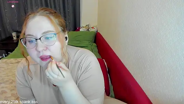 Snapshot of GeorginiaGrimes chatting on 05-28-26, 09:06 GeorginiaGrimes online show from 05-28-26, 09:06