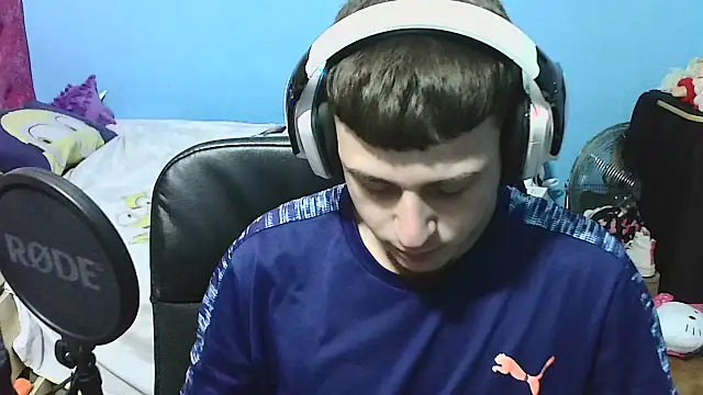 Nenejoven16- online show from 10-18-25, 09:04