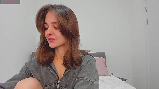 Snapshot of JudyAngil chatting on 01-08-26, 06:16 JudyAngil online show from 01-08-26, 06:16