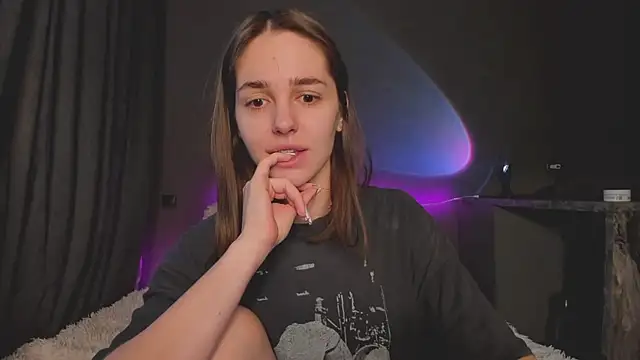 Snapshot of JudyAngil chatting on 02-11-26, 06:18 JudyAngil online show from 02-11-26, 06:18