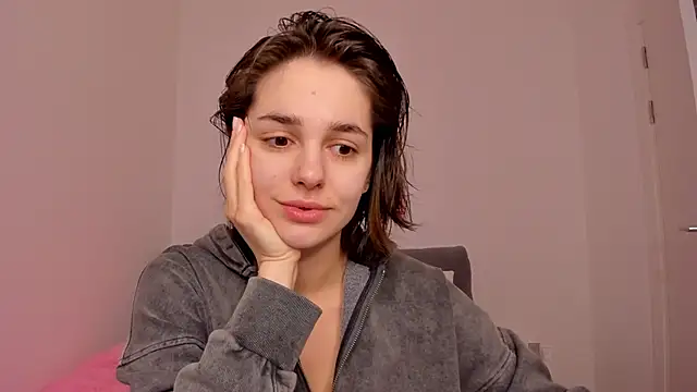 Snapshot of JudyAngil chatting on 03-11-26, 05:35 JudyAngil online show from 03-11-26, 05:35