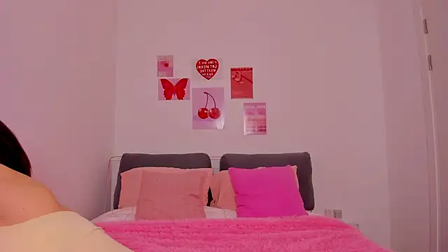 Snapshot of JudyAngil chatting on 04-14-26, 05:13 JudyAngil online show from 04-14-26, 05:13