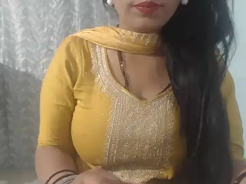 Snapshot of cute-priy chatting on 02-27-25, 05:24 cute-priy online show from 02-27-25, 05:24