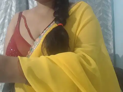 Snapshot of cute-priy chatting on 05-07-26, 09:03 cute-priy online show from 05-07-26, 09:03