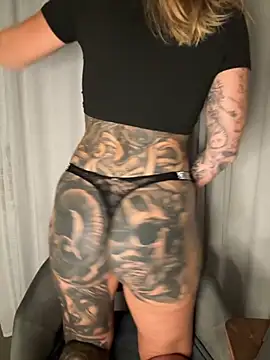 Snapshot of redNatified chatting on 10-30-25, 07:36 redNatified online show from 10-30-25, 07:36