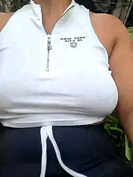 Snapshot of sexy-latin10 chatting on 03-21-25, 08:40 sexy-latin10 online show from 03-21-25, 08:40