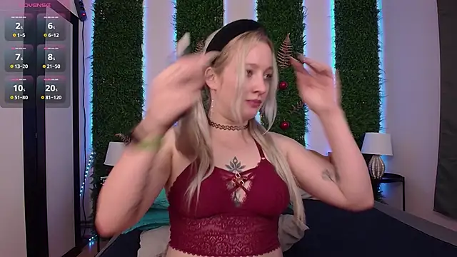 Snapshot of Nicole__Aniston_ chatting on 01-13-25, 08:58 Nicole  Aniston  online show from 01-13-25, 08:58