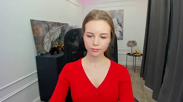 Snapshot of MileyWings chatting on 03-18-26, 11:35 MileyWings online show from 03-18-26, 11:35