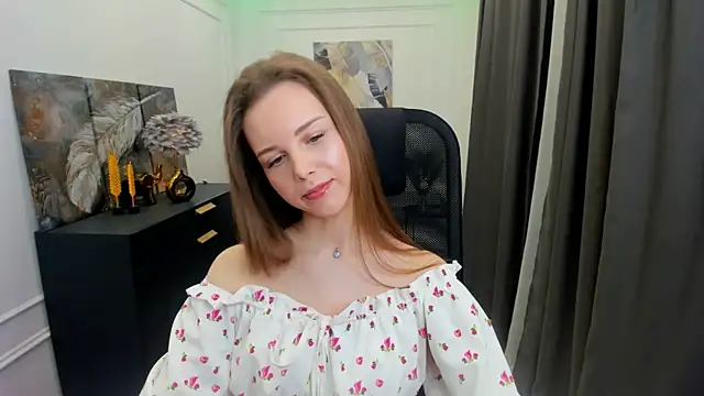 Snapshot of MileyWings chatting on 04-03-26, 11:41 MileyWings online show from 04-03-26, 11:41