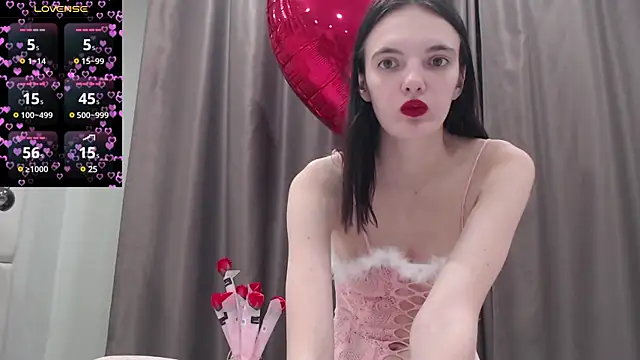 Lia  meow online show from 02-15-25, 04:47