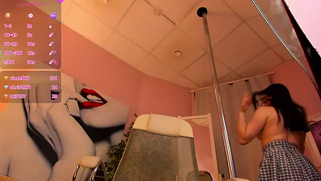 Snapshot of ShiroHeby chatting on 01-24-25, 03:34 ShiroHeby online show from 01-24-25, 03:34