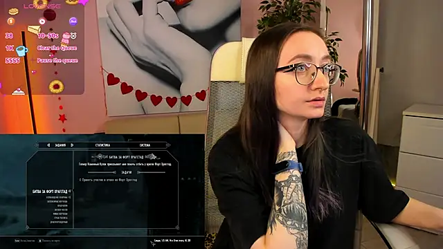 Snapshot of ShiroHeby chatting on 02-15-25, 05:17 ShiroHeby online show from 02-15-25, 05:17